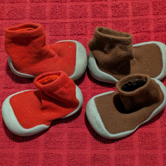 Cozy Red and Brown Kids Shoes - Picture 1 of 7